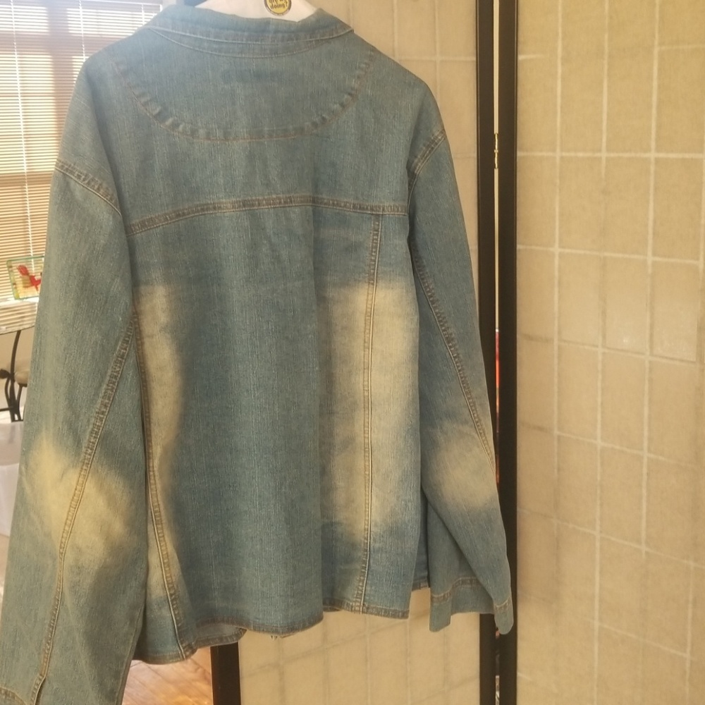 Jean Jacket - Picture 2 of 3